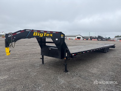 2025 Big Tex 16GN-40D5A-MRBK 34 ft T/A Gooseneck Equipment Trailer