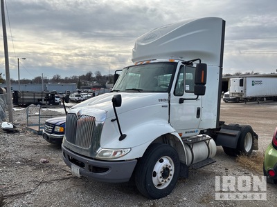 2013 International 8600 4x2 Day Cab Prime Mover