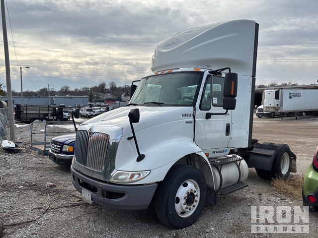 1HSHWSHNXDJ184836 International 8600 Photo 1