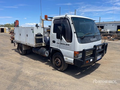 2003 Isuzu NPR400 4x2 Service Truck