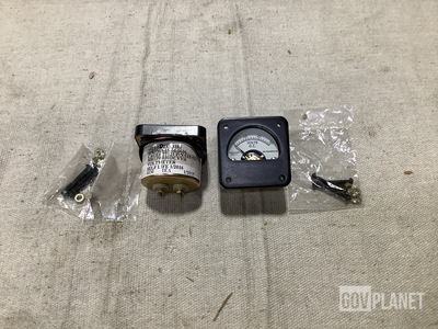 (8) Phaostron MR13W030DCVVR Voltmeters