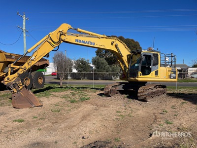 2013 Komatsu PC200LC8 Tracked Excavator