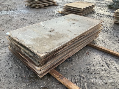 Quantity of (7) Steel Road Plates Attrezzatura industriale