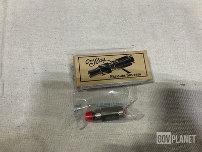 (4) One Ray M2940-4MB2G Pressure Snubbers