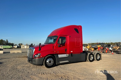 2016 Freightliner Cascadia 125 6x4 T/A Sleeper Truck Tractor