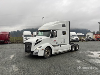 2021 Volvo VNL 6x4 3- Achs Sattelzugmaschine mit Schlafkabine