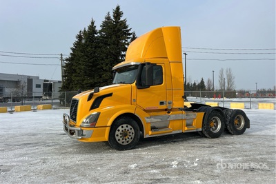 2009 Volvo VNL 6x4 T/A Day Cab Truck Tractor
