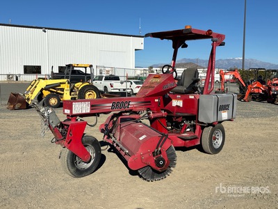 2017 Broce BW-260 Self-Propelled Broom