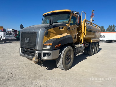 2016 Cat CT660S 4000 L 6x4 Water Truck