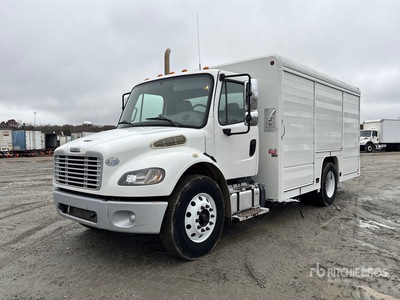 2014 Freightliner M2 106 4x2 Ciężarówka do przewozu napojów