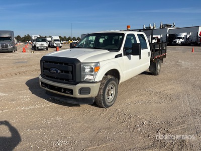 2012 Ford F-350 4x2 Crew Cab Flatbed Truck
