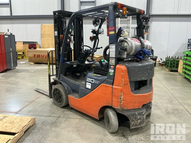 MONTACARGAS 2015 TOYOTA 8FGCU20