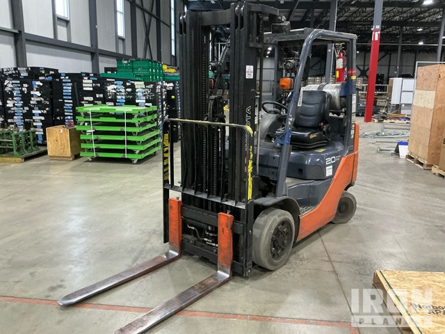 MONTACARGAS 2015 TOYOTA 8FGCU20