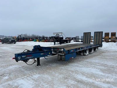 1996 J C Trailers 27 ft Tri/A Przyczepa do sprzętu