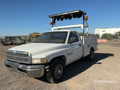 2001 Dodge Ram 2500 4x2 Utility Truck