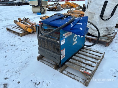 1996 Miller Dimension 452 450 A معدة لحام كهربائي