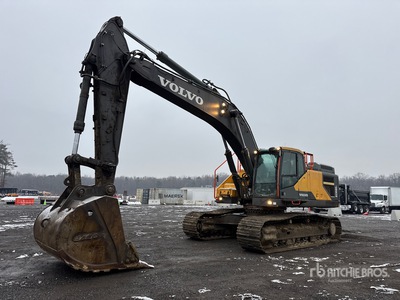 2017 Volvo EC350EL حفارة بجنزير