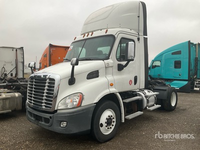 2015 Freightliner Cascadia 113 4x2 Tracteur routier