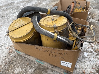 Quantity of (4) Cat Motor Parts - Fits Cat 992