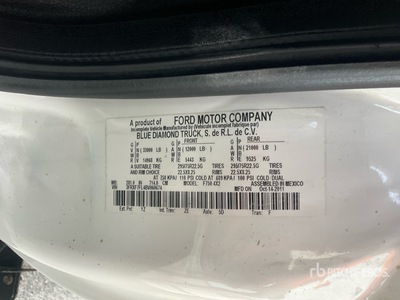 2011 Ford F-750 Pritsche-Lkw