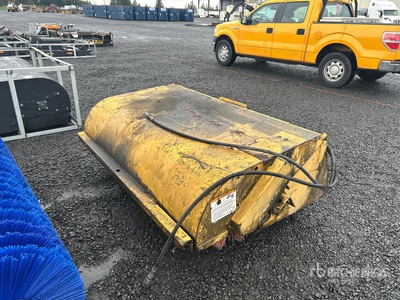 72 in Balayeuse pour chargeuse à différentiel