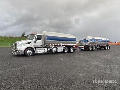 2018 Peterbilt 579 8x4 شاحنة وقود
