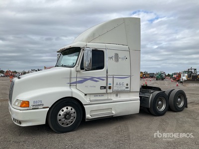 1998 Volvo VNL 6x4 Cabeza Tractora Cabina Dormitorio