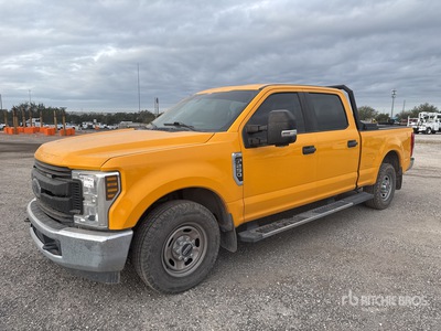 2018 Ford F-250 XL 4x2 Crew Cab Pickup