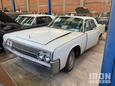 1963 Lincoln Continental Automovil (Solo Partes) / Parts Only Automobile (Inoperable)