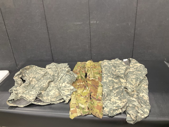 (5) Wet Weather Trousers, (6) Extreme Cold Weather Trousers & Assorted Items