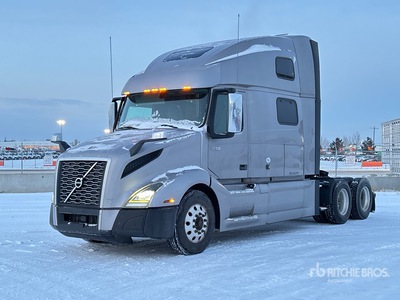 2020 Volvo VNL860 6x4 T/A Sleeper Truck Tractor