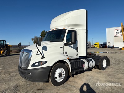 2020 International RH613 4x2 Cabeza Tractora Cabina Corta