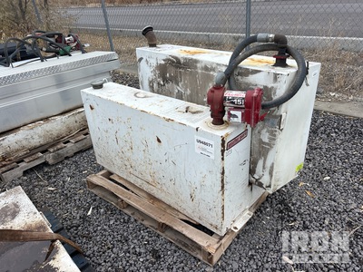 Quantity of (2) Steel Réservoir de carburant