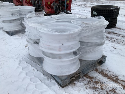 Quantity of (8) Steel Rims 22.5 10 bolt Ruote