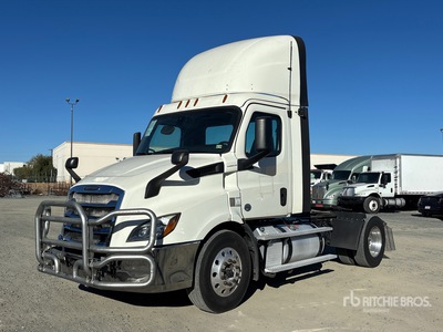 2019 Freightliner Cascadia 116 4x2 S/A Day Cab Truck Tractor