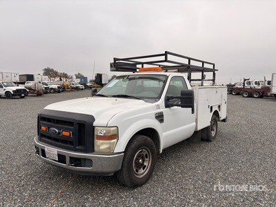 2010 Ford F-250 XL Autocarro di servizio