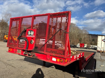 1999 Trail-Eze DHT7048 48 ft T/A Hydraulic Tail Trailer