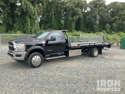 2023 Ram Ram 5500 SLT 4x2 Flatbed Truck