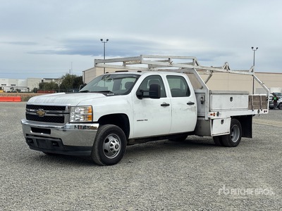 2011 Chevrolet Silverado 3500HD 4x2 Flatbed Truck