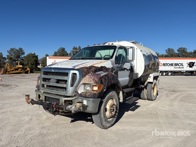 2007 Ford F-750 4x2 Water Truck