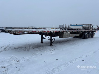 2013 Lode King 53 ft Tri/A Flatbed Trailer