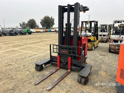 Raymond 4500 lb Chariot Élévateur Électrique