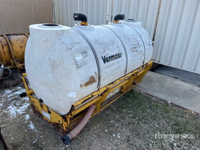 Vermeer MX240 Skid-Mounted Mud Tank