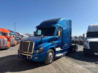 2016 Freightliner Cascadia 125 6x4 T/A Sleeper Truck Tractor