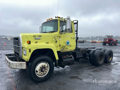 1988 Ford L9000 6x4 Cab and Chassis