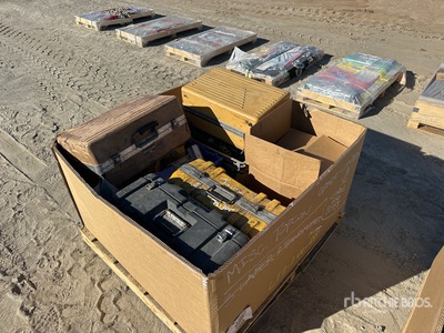 Quantity of (9) Topcon Grade Control Kits Divers - Équipements Laser et GPS