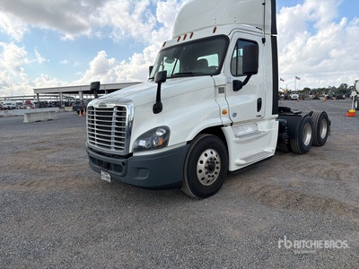 2019 Freightliner Cascadia 125 6x4 Day Cab Truck Tractor