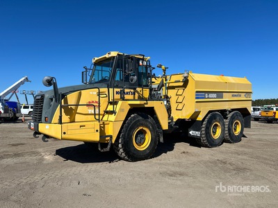 2020 Komatsu HM300-5 6000 gal 6x6 Geknikte Waterwagen