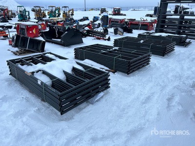 Quantity of (36) 2025 BYT RG08 8 ft x 4 ft Steel Ranch Portail pour bétail (Unused)