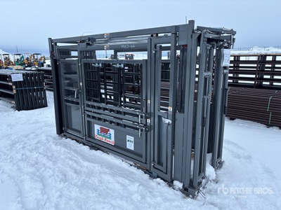 2025 BYT CC003 11 ft Upgraded Stockman Squeeze Chute (Unused)